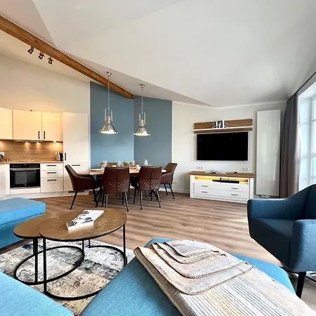 522, Seepark Apartment